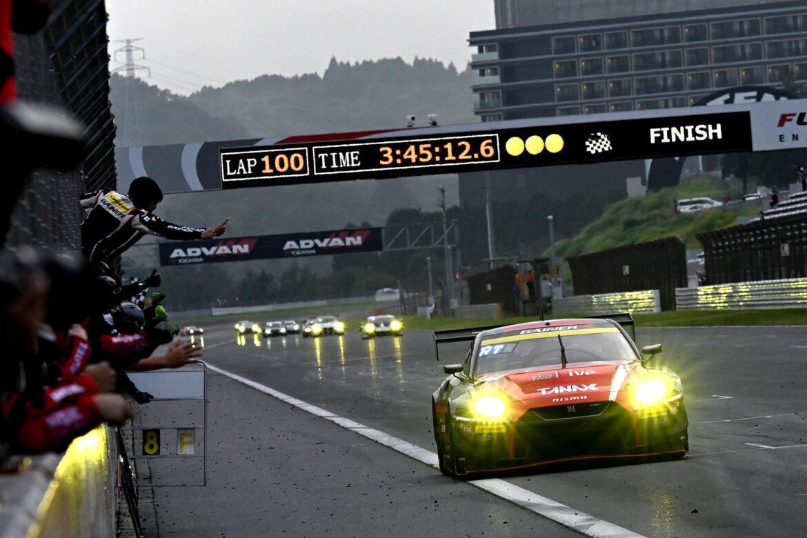 SUPER GT Fuji 2023 GT300 Finish