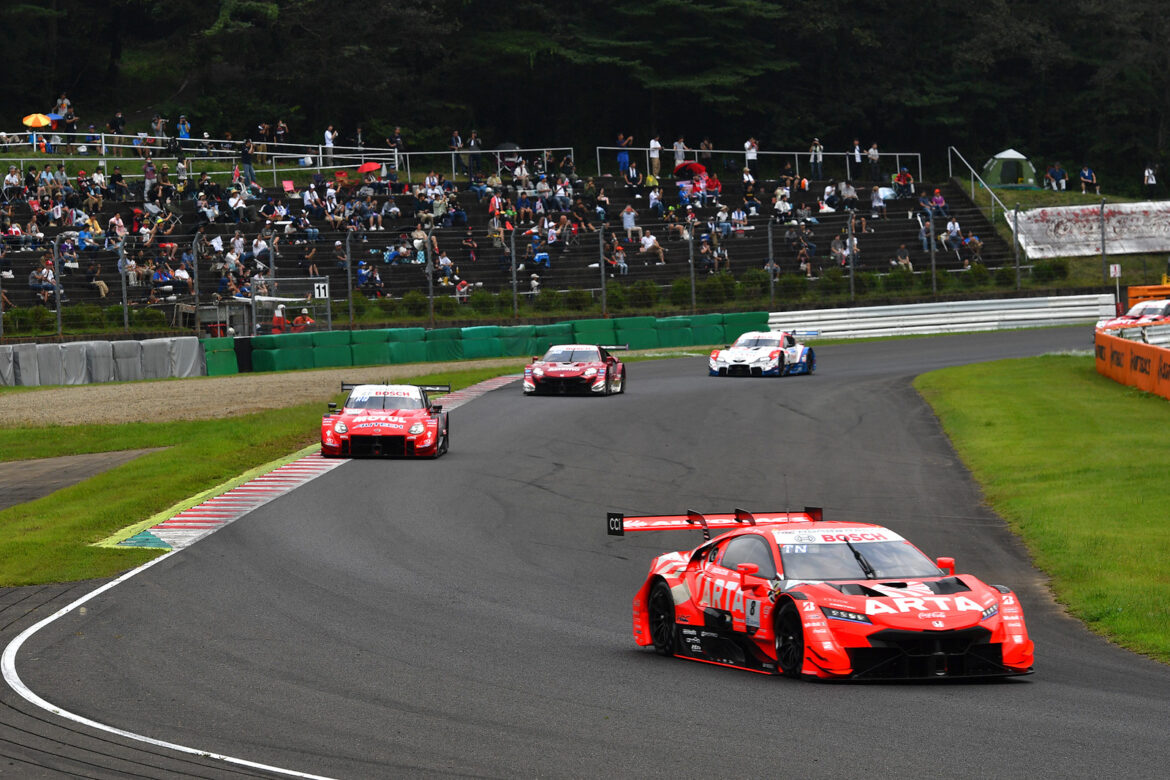 SUPER GT Sportsland SUGO 2023 GT500 Start 2