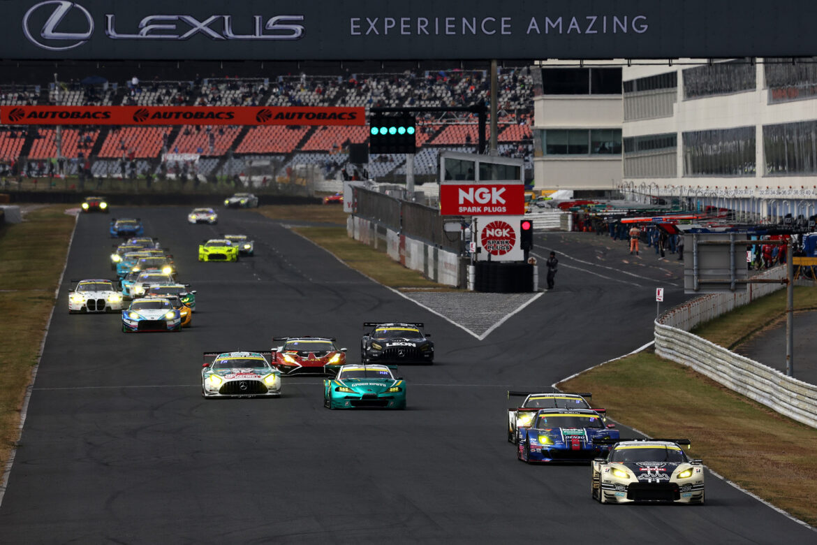 SUPER GT Autopolis 2023 GT300 Start