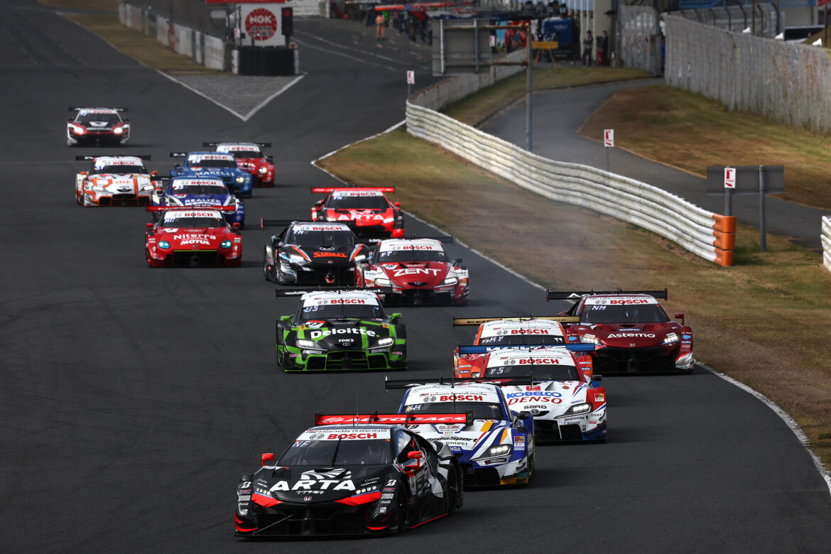 SUPER GT Autopolis 2023 GT500 Start 2