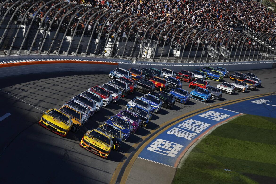 NASCAR_Daytona500_2024_10
