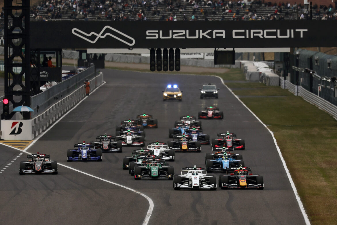 SUPER FORMULA Suzuka 2024 Start Sunday