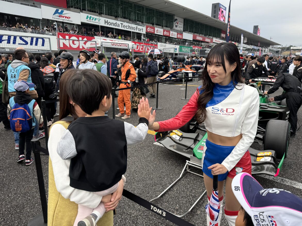 SUPER FORMULA Suzuka 2024 TOM’S Race Queen