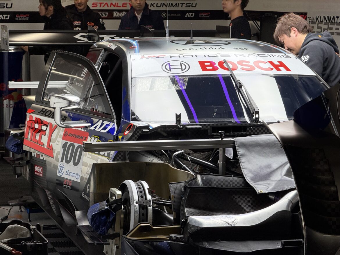 SUPER GT Suzuka 2024 Stanley Civic Type R-GT