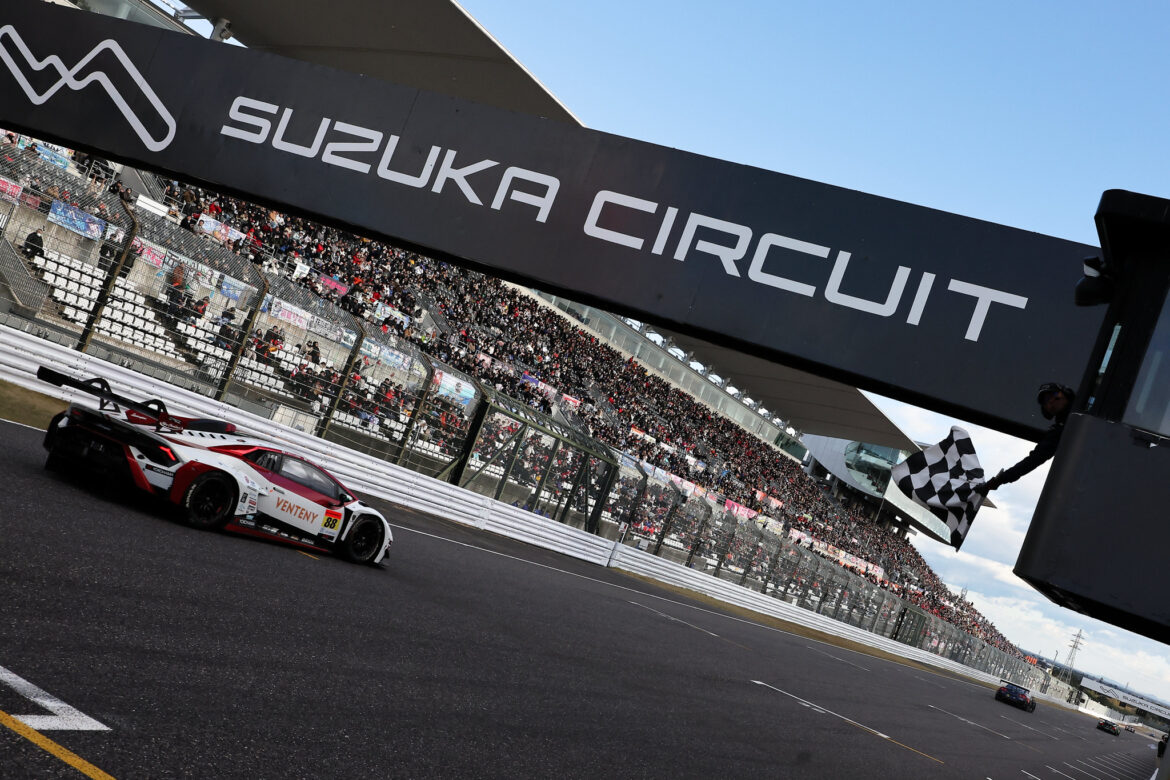 SUPER GT Suzuka 2024 Venteny Lamborhini GT3 Finish
